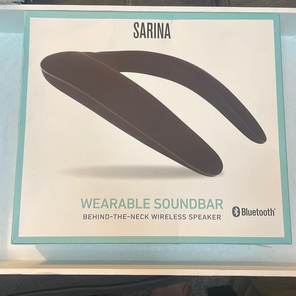 Sarina Wearable Soundbar Behind the neck wireless speaker NWT